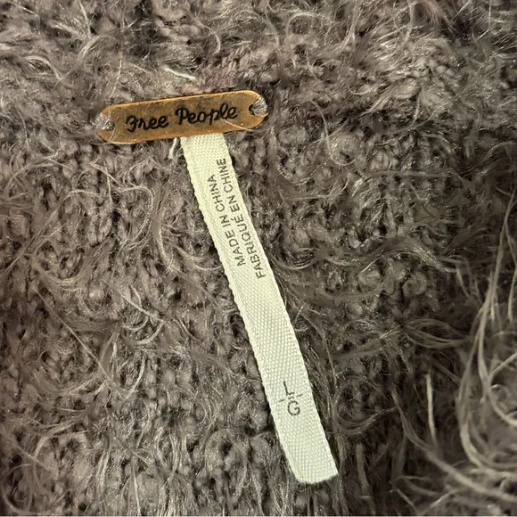 Free People Sweater Top Fuzzy Light As a Feather Hoodie Large New size Large - Picture 9 of 11